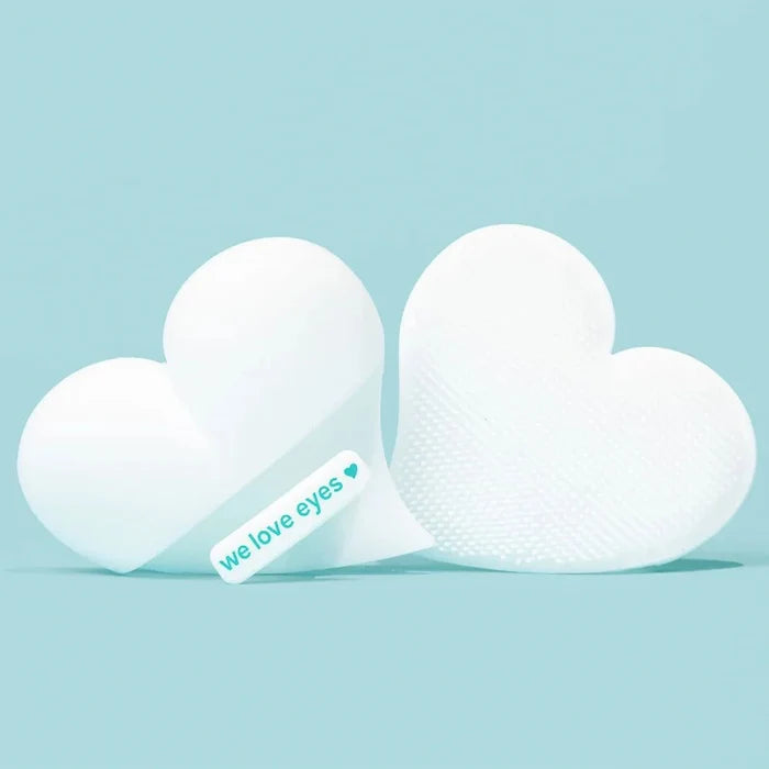 WE LOVE EYES Eyelid Scrub Mitt
