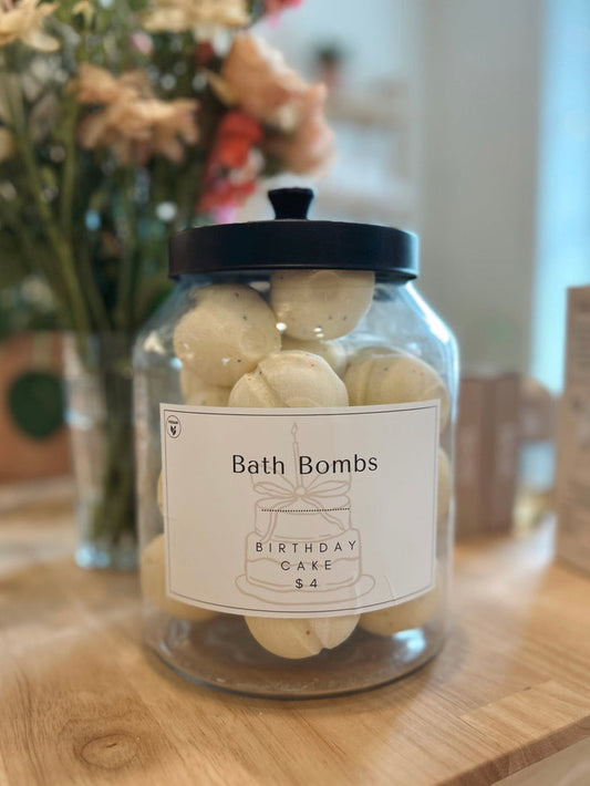 Birthday Cake Bath Bomb - Aesthetics By Kell