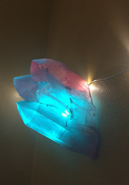 CAST CRYSTAL WALL SCONCE LIGHT