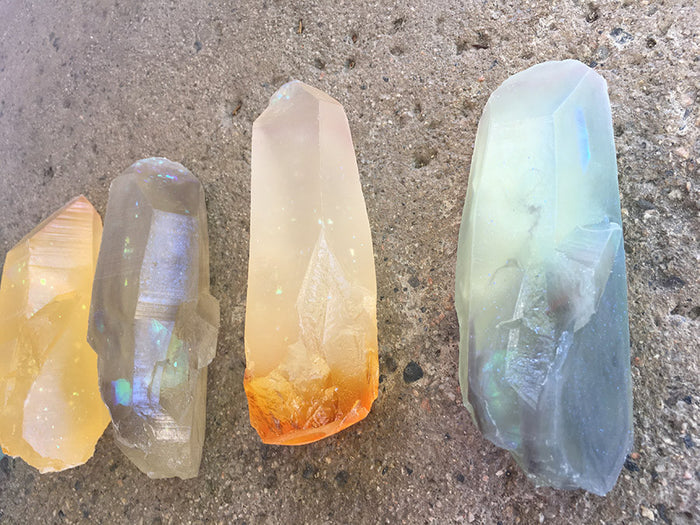 CAST URETHANE GLOW IN THE DARK LONG CRYSTALS