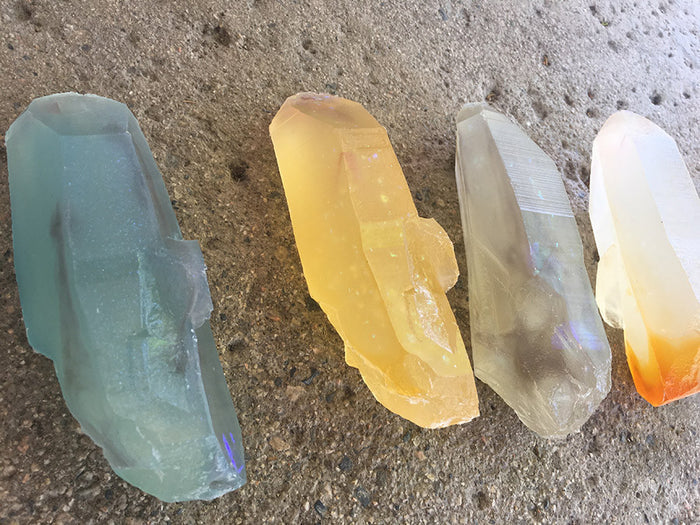 CAST URETHANE GLOW IN THE DARK LONG CRYSTALS