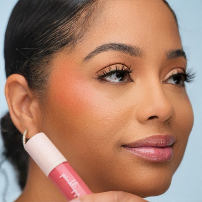 Valentine's Day Bundle light to medium model with Everlasting Liquid Blush Radiance