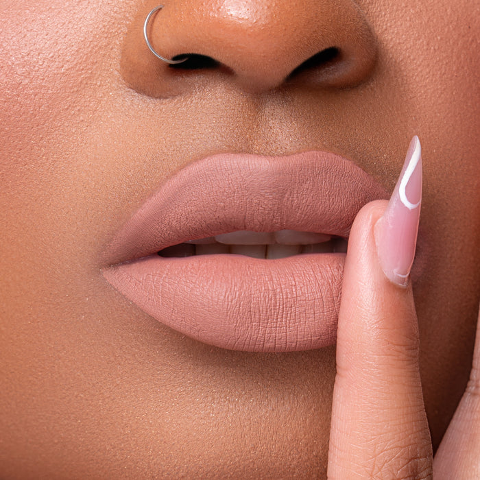Neutral Brown Liner Lip Combos Close up of Pink Lipps Everlasting Matte Liquid Lipstick Nudist on lips for light to medium skin tone