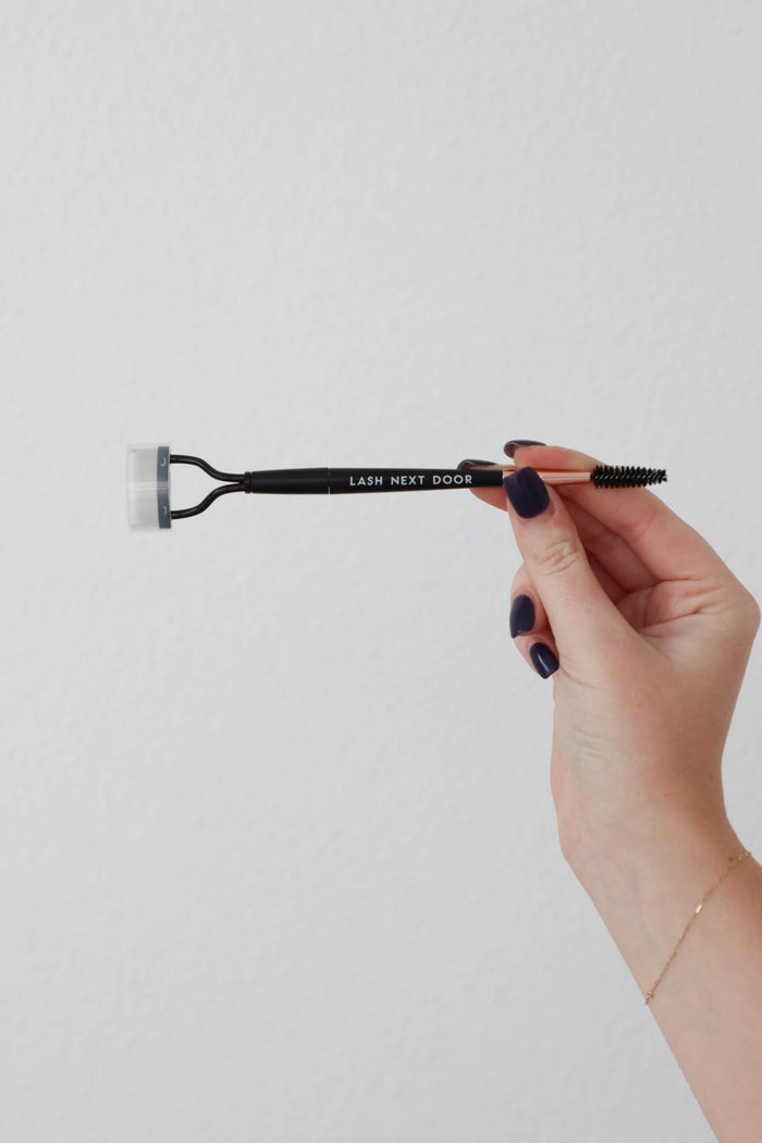 lash next door lash comb w/ spoolie