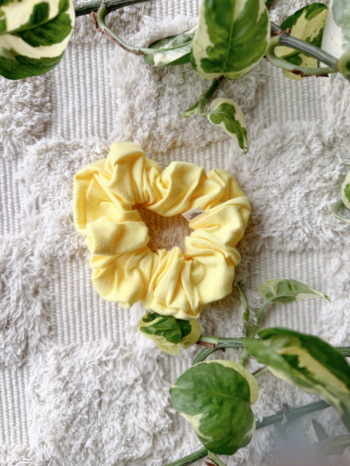 Oversized Scrunchie - Butter Yellow