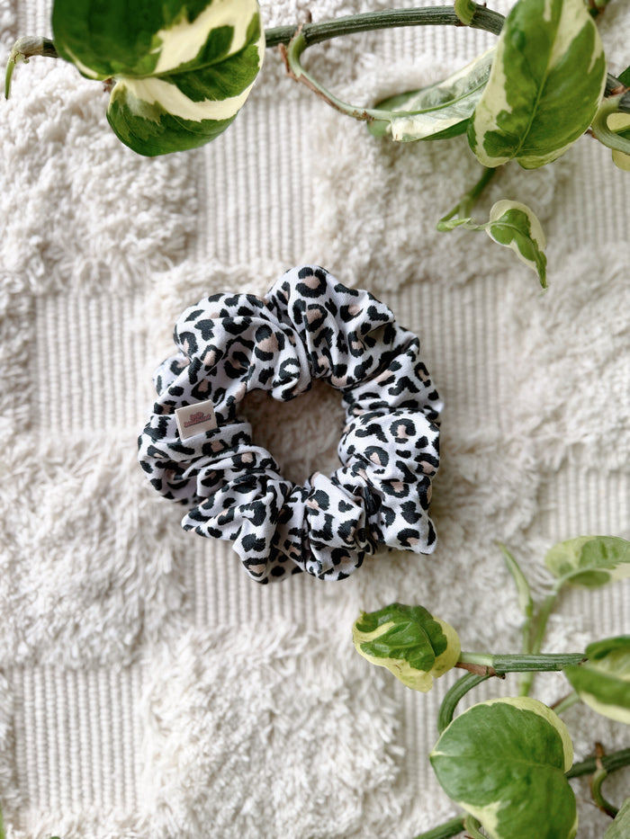 Oversized Scrunchie - Everyday Leopard