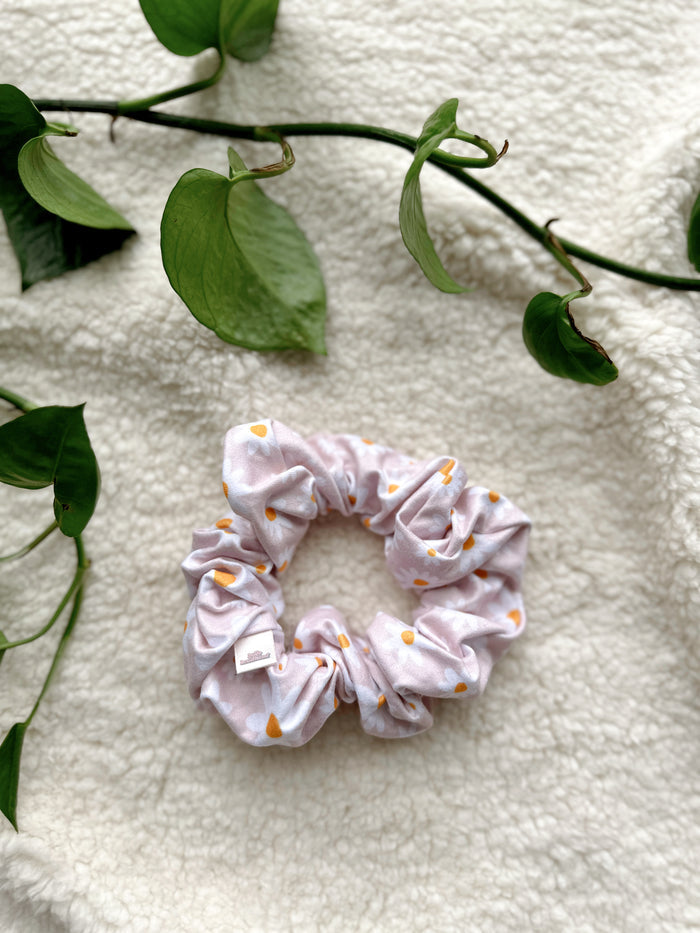 Oversized Scrunchie - Neutral Daisies