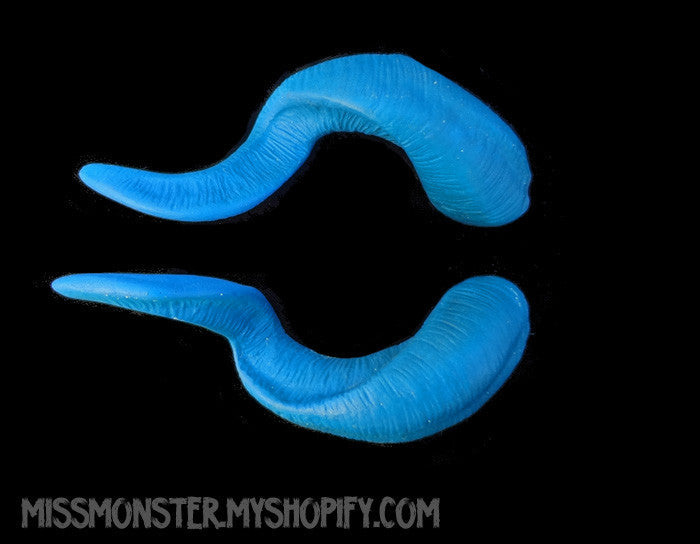SPANISH GOAT HORN BARRETTES