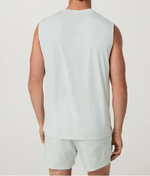 Vuori Sleeveless Strato Breathe Tank