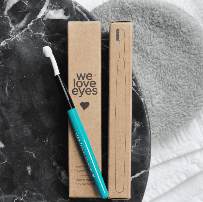 WE LOVE EYES Eyelid Margin Scrub Brush